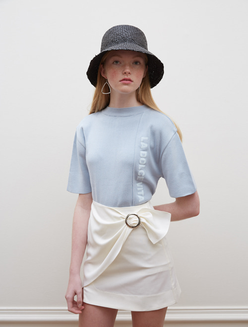 HALF NECK SLIT KNIT_sky blue
