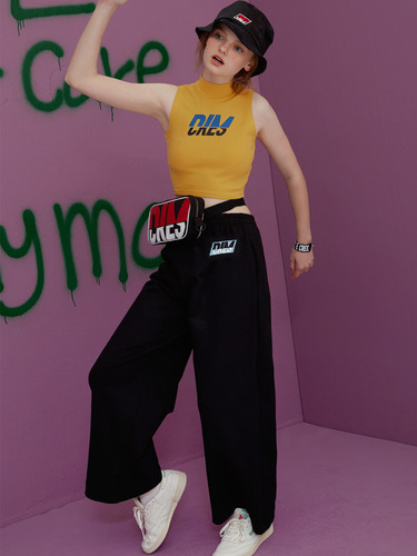 DIM E CRES NUMBER 14 COLOR SLEEVELESS