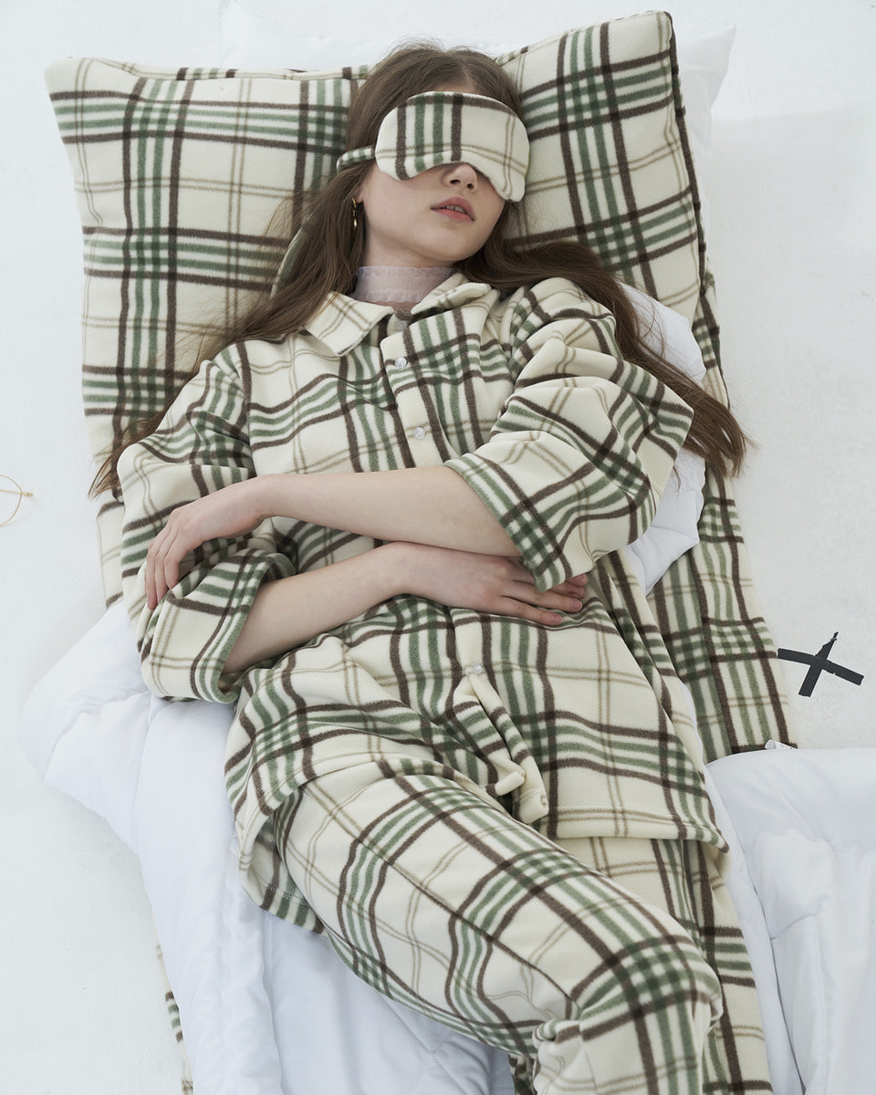 ODD ONE OUT PAJAMA SET_IVORY