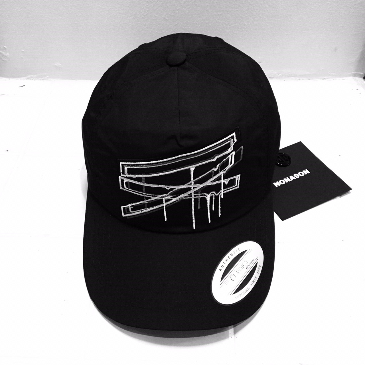 Overlap 9 Brush cap - Black (NNG17CP07U89F25)